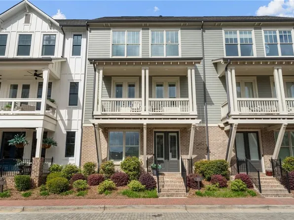 825 Maplewood Dr, Roswell, GA 30075