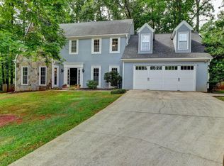 2001 Montrose Ct, Lawrenceville, GA 30044