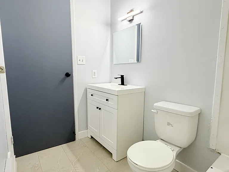 2950 Elsmere Ave #103 — Photo 12
