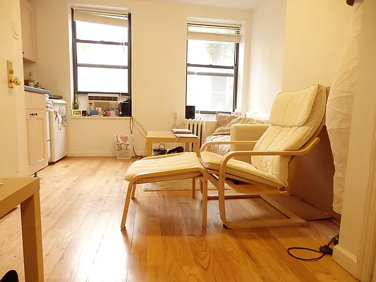 Rented by John O'Kelly Real Estate | media 30