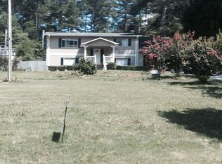 4081 Lake Carlton Rd, Loganville, GA 30052