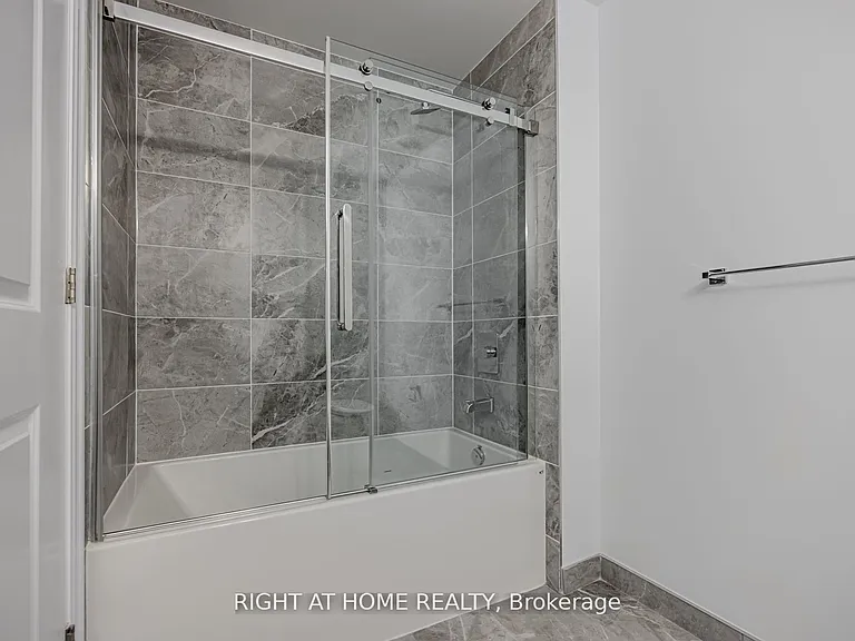 30 Elm Dr W #1103 — Photo 24