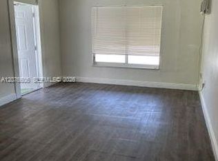 2331 Hayes St, Hollywood, FL 33020