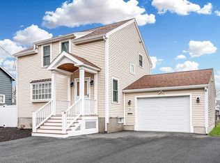 56 Ash St, Danvers, MA 01923