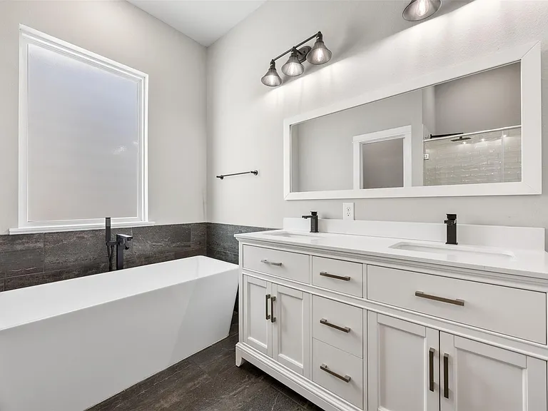8451 Berry Brush Ln — Photo 20