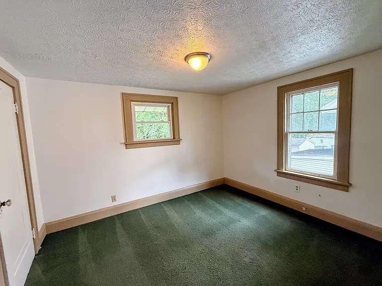 899 Valdes Ave — Photo 11