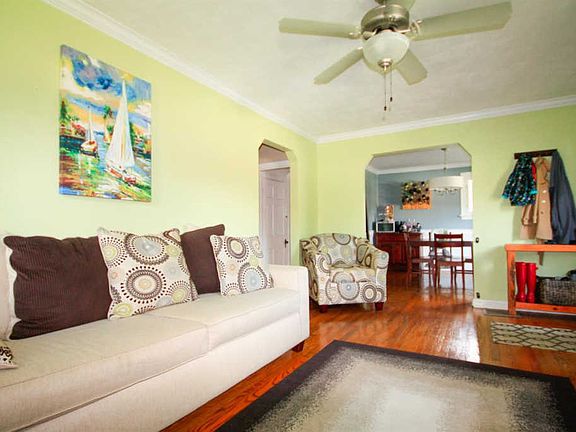 4th image of 6422 Girard Ave