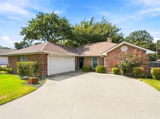 2708 Citadel Dr, Arlington, TX 76012