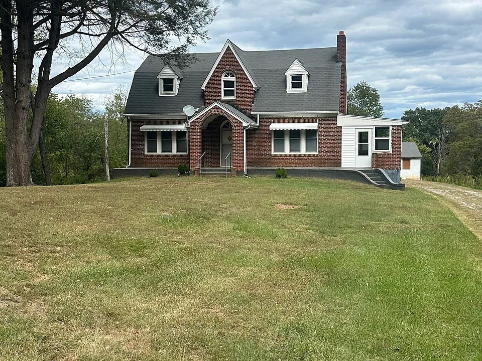 1310 Patrick Henry Hwy