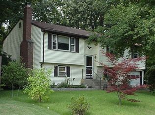 15 Indiana St, Bristol, CT 06010