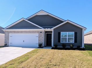 24 Pine St, Byhalia, MS 38611