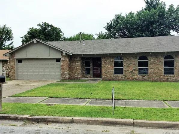 2712 S 98th Ave E, Tulsa, OK 74129