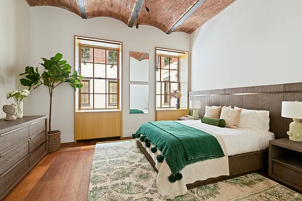 Sold by Corcoran | media 6