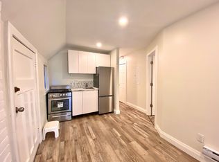 21 Locke St S #C, Hamilton, ON L8P 3Z9
