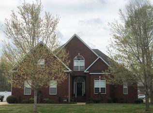 1018 Friendswood Ln, Christiana, TN 37037