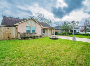10214 Southport Dr, Houston, TX 77089