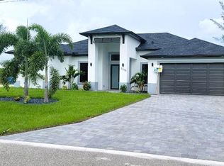 2505 SW 17th Place Cpe, Coral, FL 33914