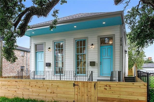 1st image of 2616 Josephine St