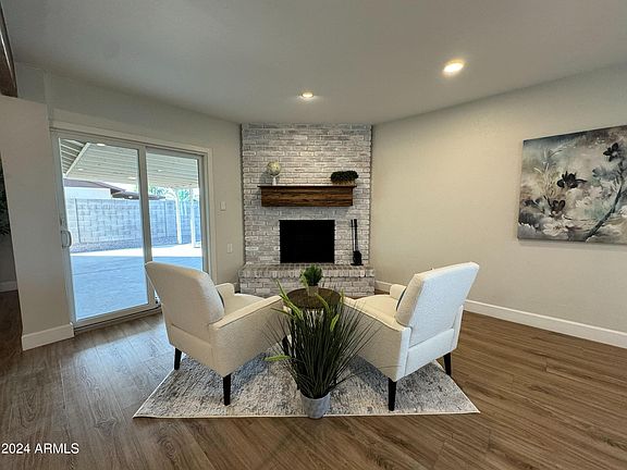 5th image of 3336 E EVERETT Drive