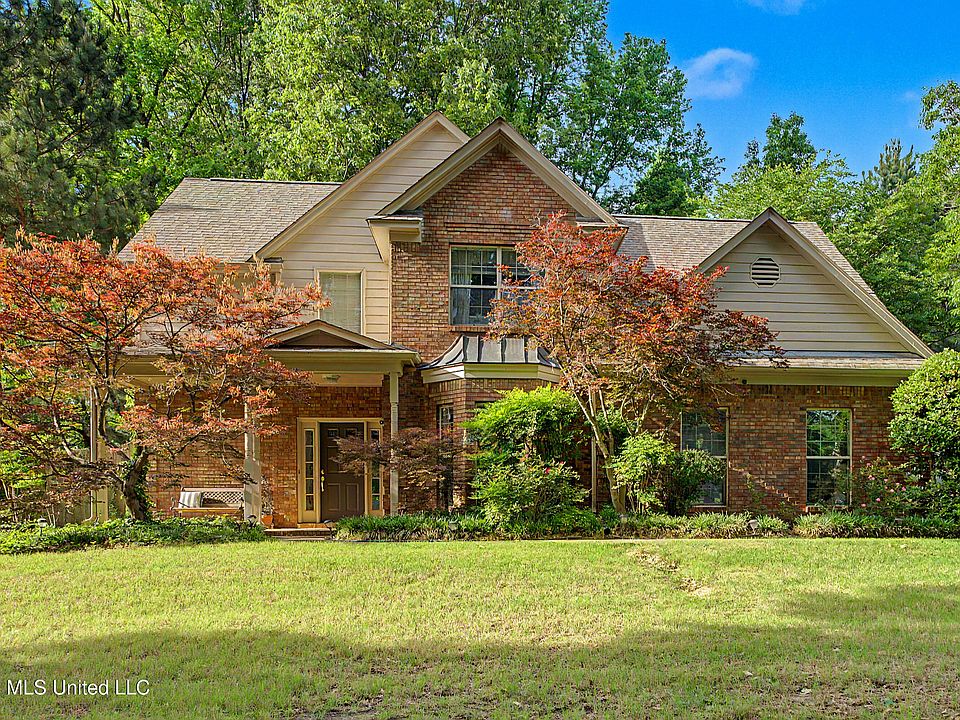 1st image of 2110 Tall Tree Dr