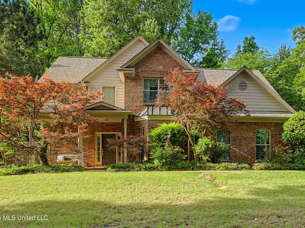 2110 Tall Tree Dr, Horn Lake, MS 38637