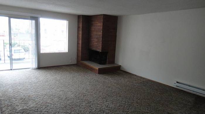 Large Living room w/FP