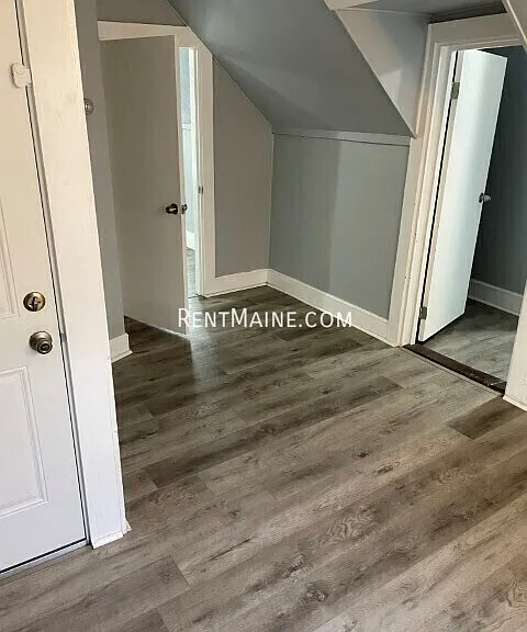 116 4th St #3 — Photo 5
