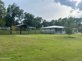 402 E Iowa Ave, Bonifay, FL 32425
