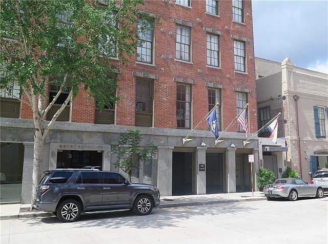 1st image of 448 Julia St APT 212