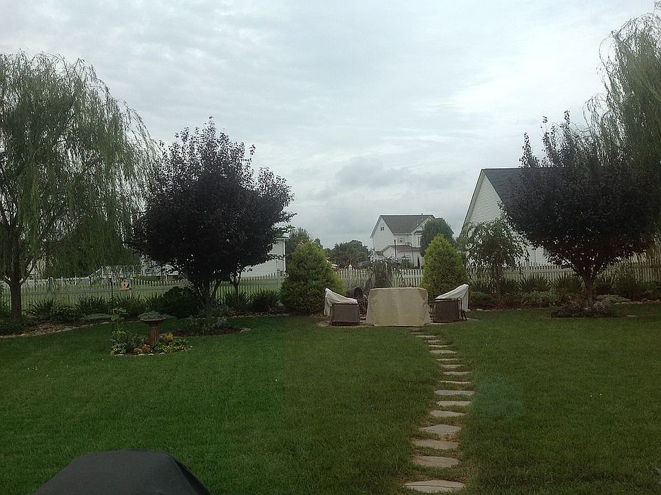 1st image of 772 Cedarwood Ct