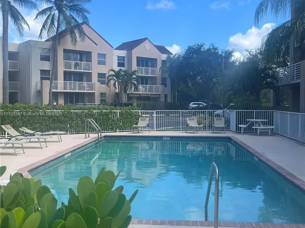 2731 Ocean Club Blvd APT 301, Hollywood, FL 33019