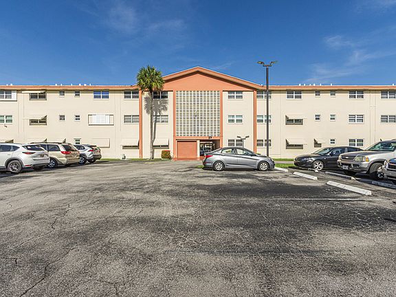 4th image of 5300 Washington Street #P131