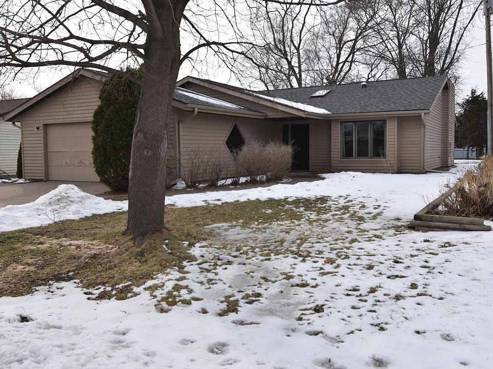 419 10th Ave N - Front
