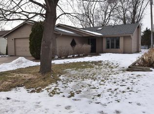 419 10th Ave N, Onalaska, WI 54650