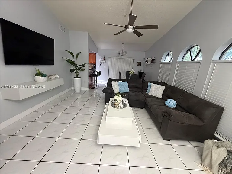 5801 SW 144th Circle Pl #5801 — Photo 2