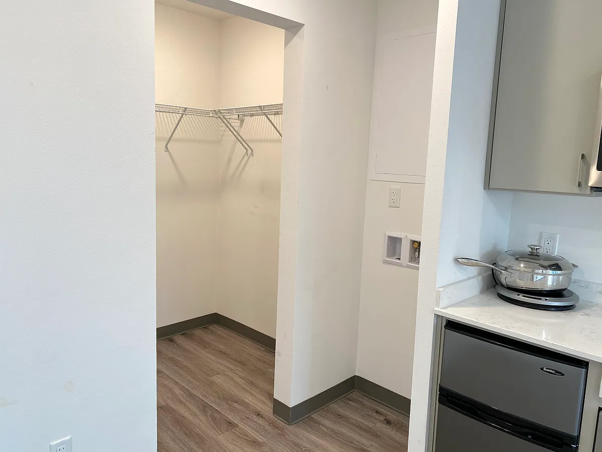 Floor plan Studio - 284 sqft