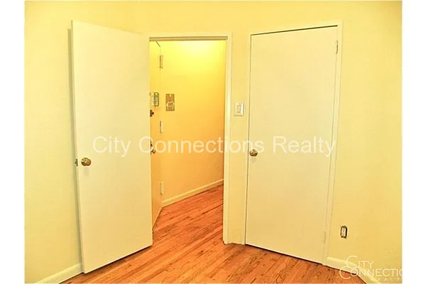 Rented by City Connections Realty | media 38