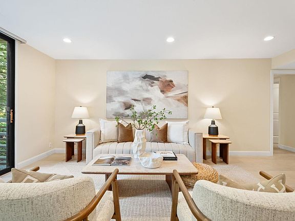 4th image of 1100 Sharon Park Dr APT 2