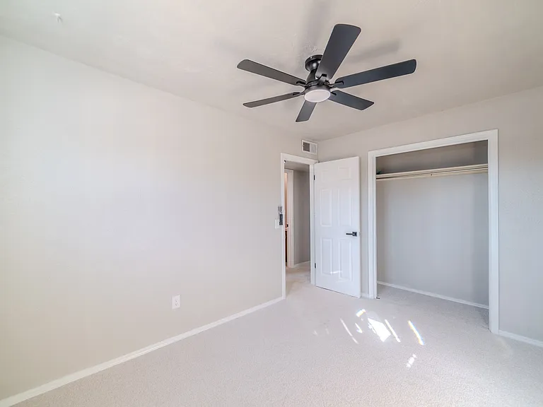 3326 Rock Creek Way — Photo 11