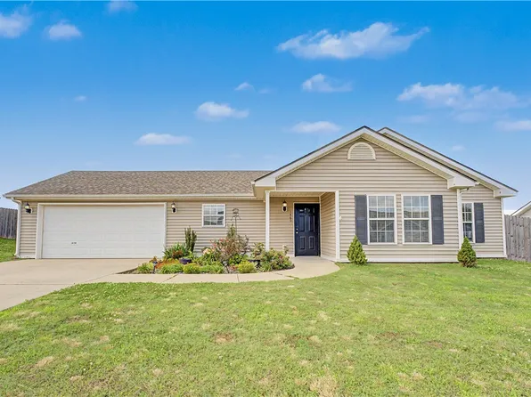 1460 Battery Dr, Prairie Grove, AR 72753