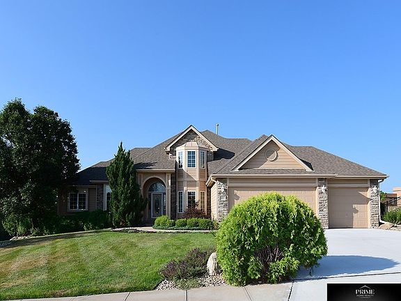 2nd image of 1571 Hardwood Dr
