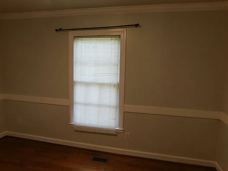2905 Mandy Ln — Photo 10