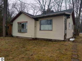 276 N Huron Rd, Au Gres, MI 48703