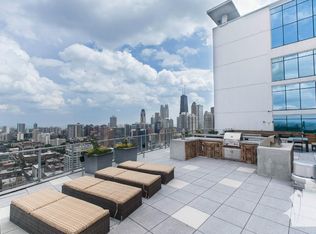300 W Ohio St #3007, Chicago, IL 60654