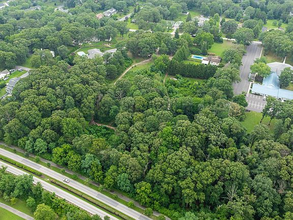 3rd image of 304 W Pasadena Rd