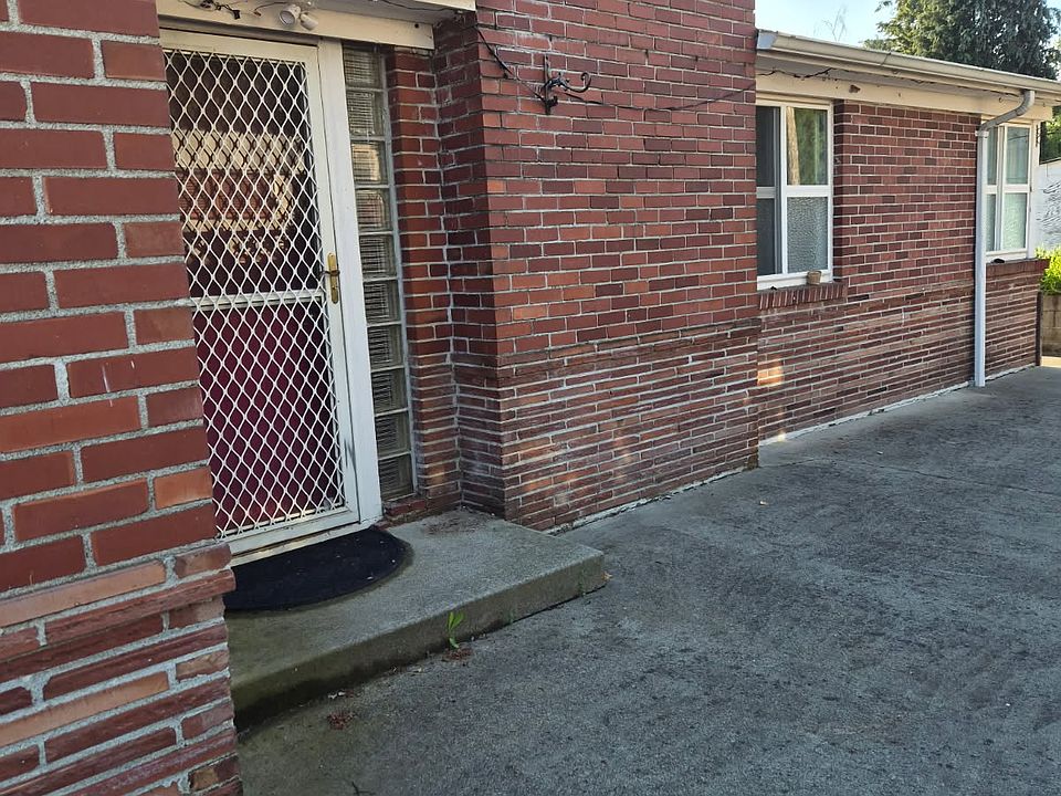 1st image of 2705 S 240th St #Hse