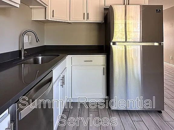 1st image of 714 E 10th St APT 12