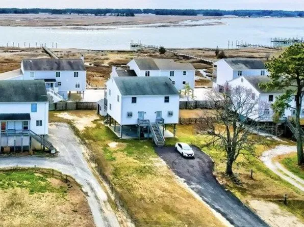 3416 Ridge Rd, Chincoteague, VA 23336