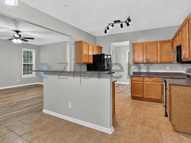 506 Waterford Rd NW — Photo 14