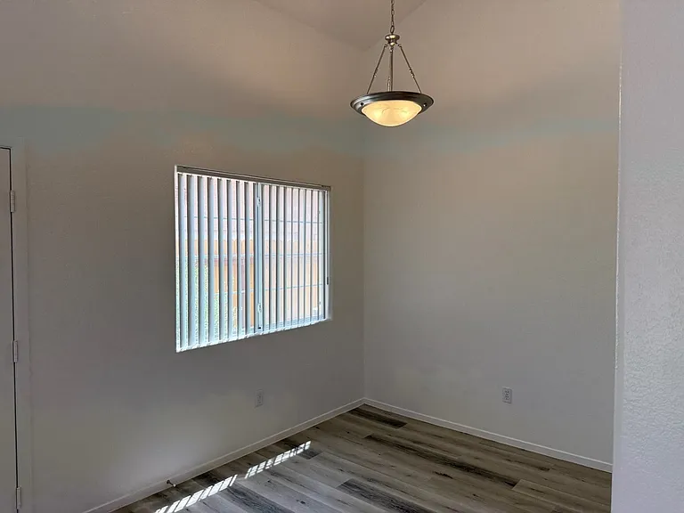 1129 Plantation Ct #0 — Photo 3